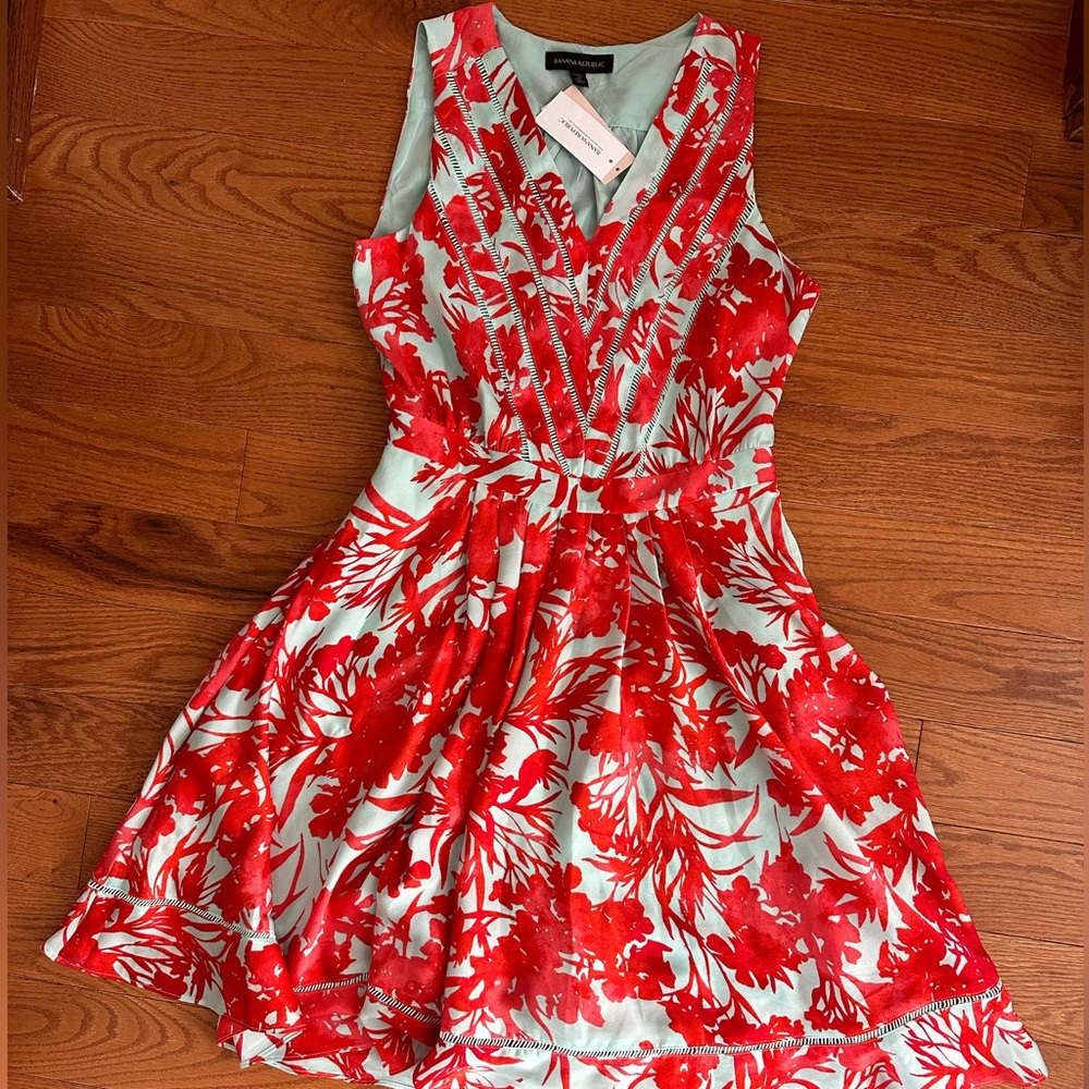 Banana Republic NWT Floral Dress